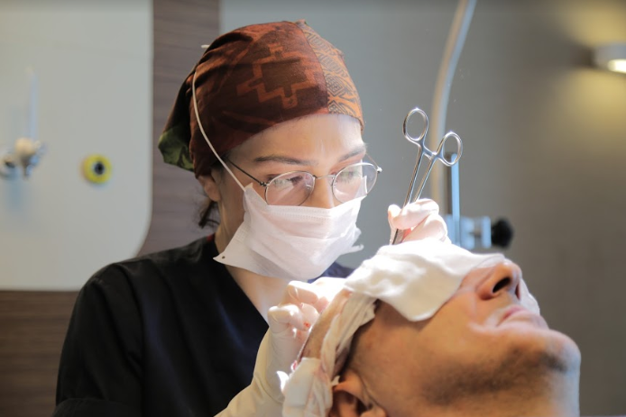 Risiken einer Haartransplantation