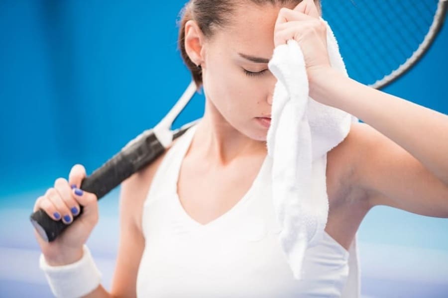il sudore può essere dannoso quando si fa sport dopo un trapianto di capelli