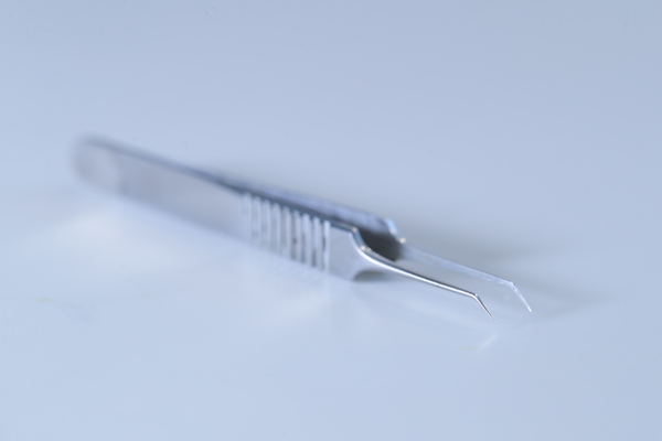 Video explaining the percutaneous hair transplant technique
